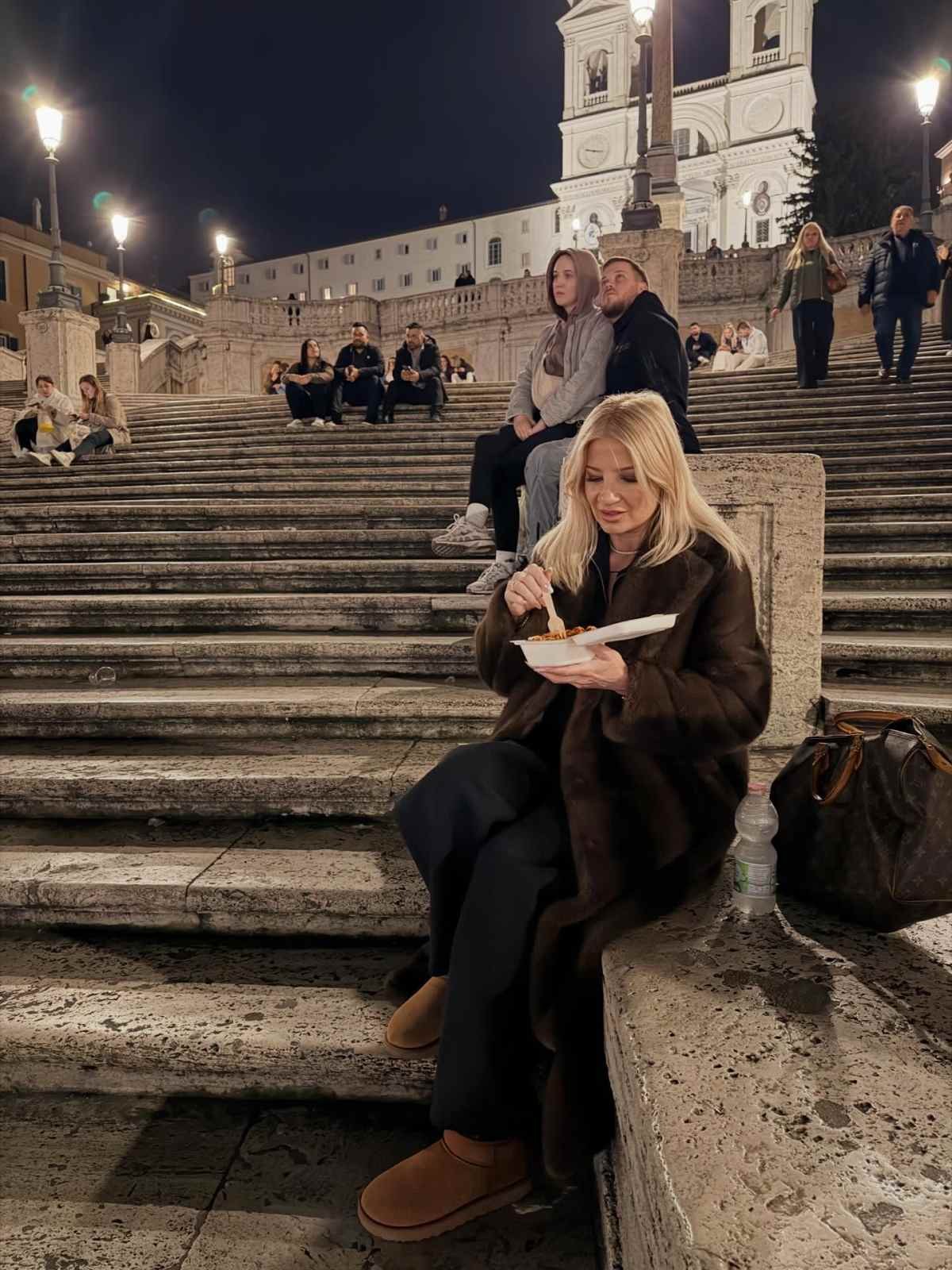Η ανάρτηση της Φαίης Σκορδά από την Ιταλία