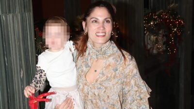 Η Μαίρη Συνατσάκη με την κόρη της