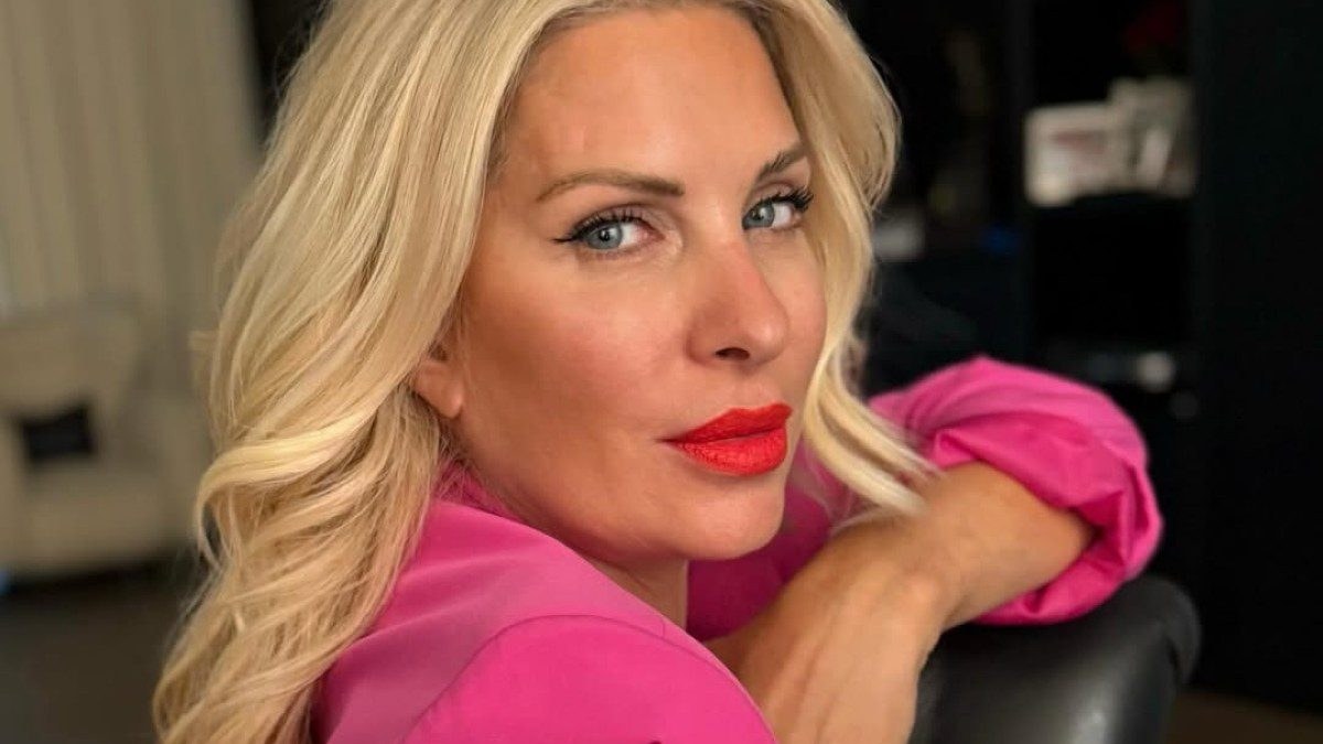 Η Ελένη Μενεγάκη στο Instagram