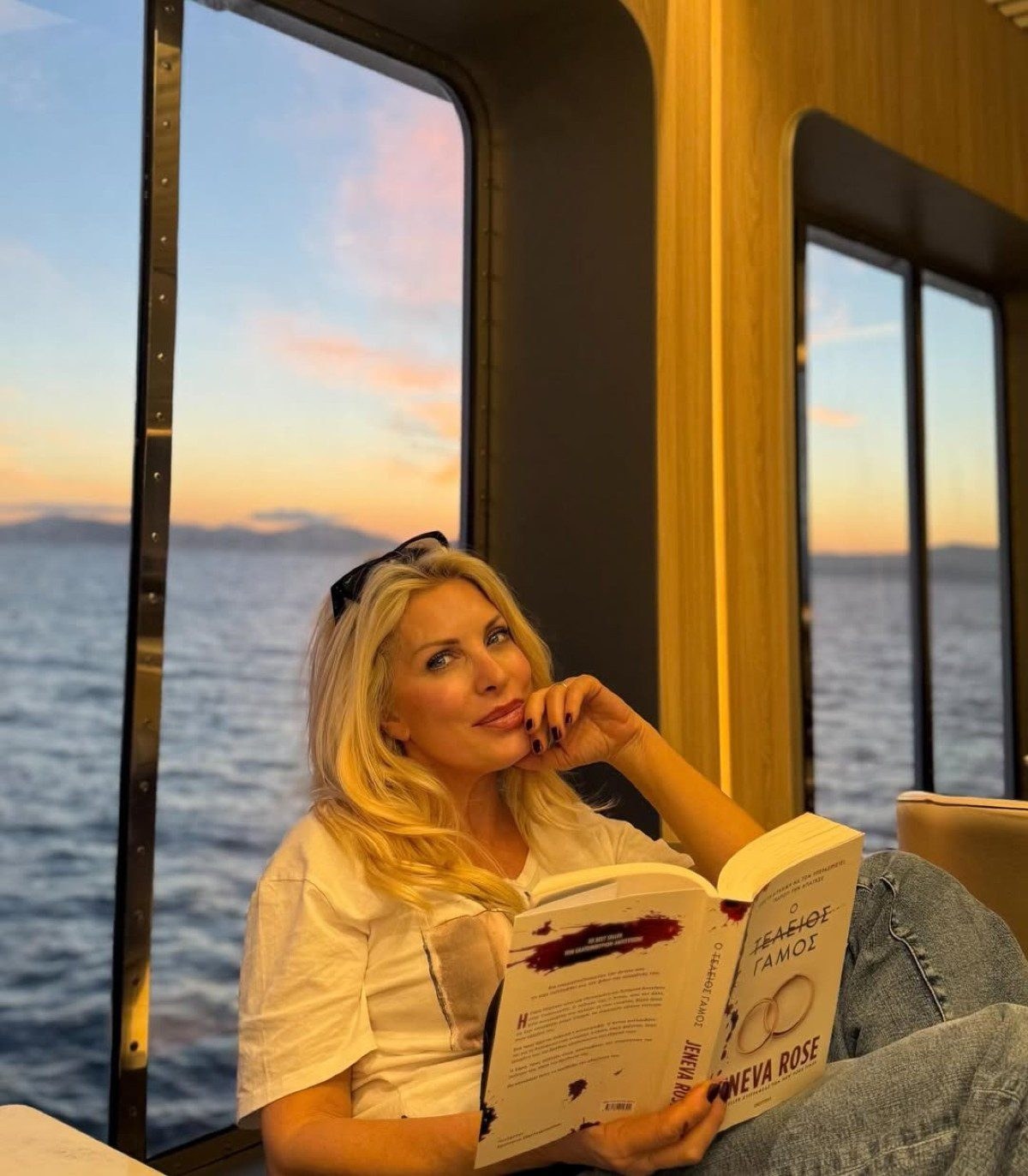 Η Ελένη Μενεγάκη στο Instagram