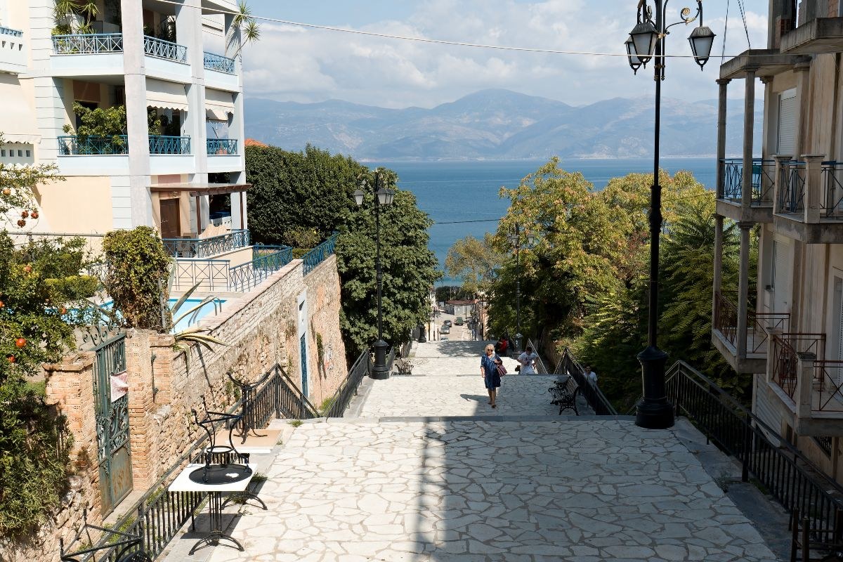 Αίγιο: Ένας αυθεντικός προορισμός ανάμεσα σε βουνό και θάλασσα