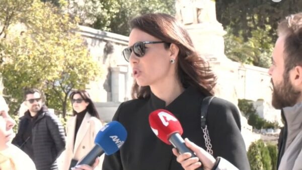Εύη Βατίδου