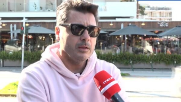Λάμπρος Κωνσταντάρας