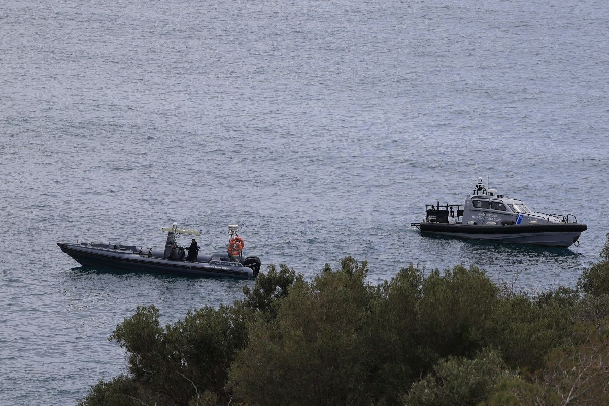 Πλάτων Σουλιώτης: Συντετριμμένοι οι γονείς του κατά την ανάσυρσή του - Βίντεο από το σημείο