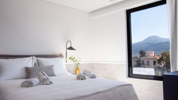 11 Suites Αίγιο