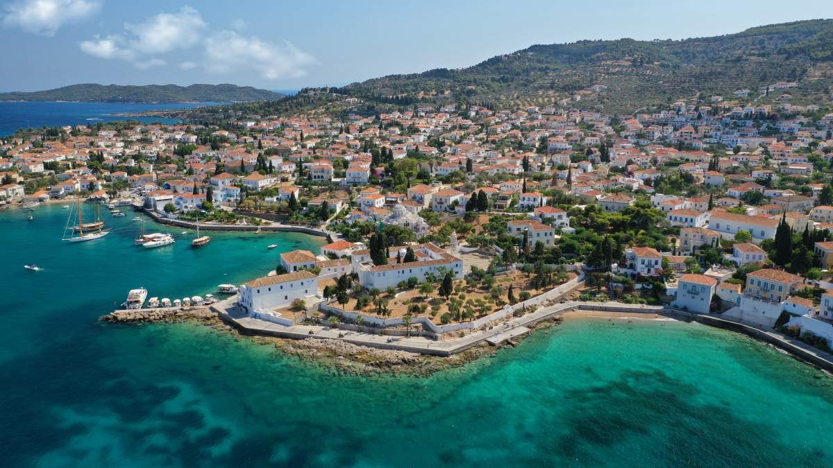 Σπέτσες