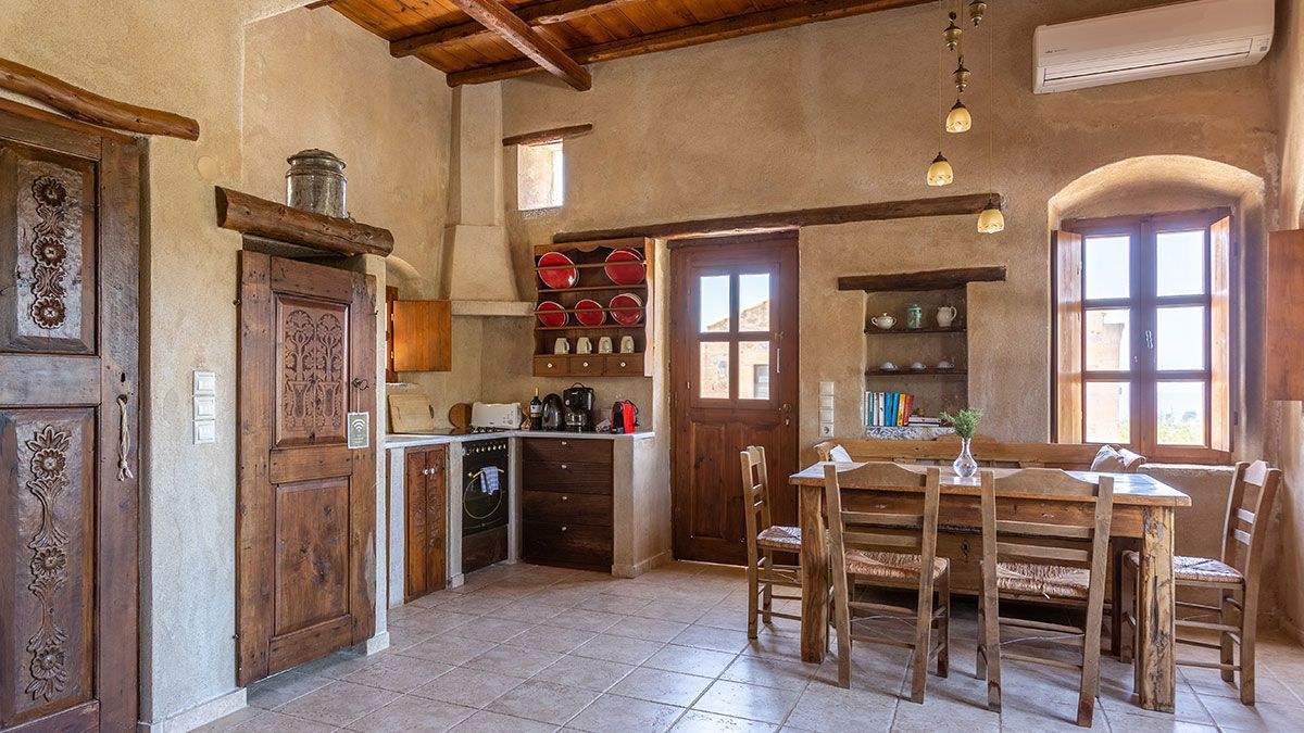 «TZOKEIKA» Traditional Settlement: Πέτρινο σκηνικό στην καρδιά της Μάνης