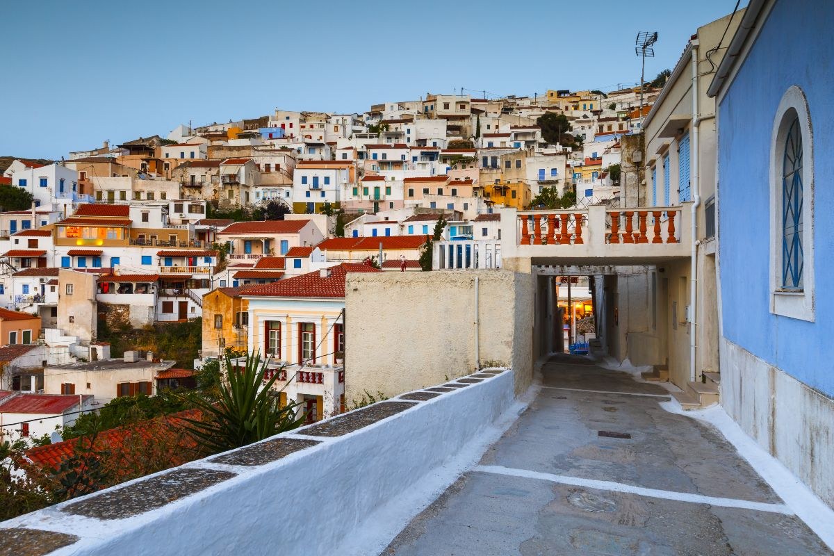 Κέα: Η πιο elegant καλοκαιρινή απόδραση που συνδυάζει αυθεντικότητα, chic ατμόσφαιρα και θάλασσα