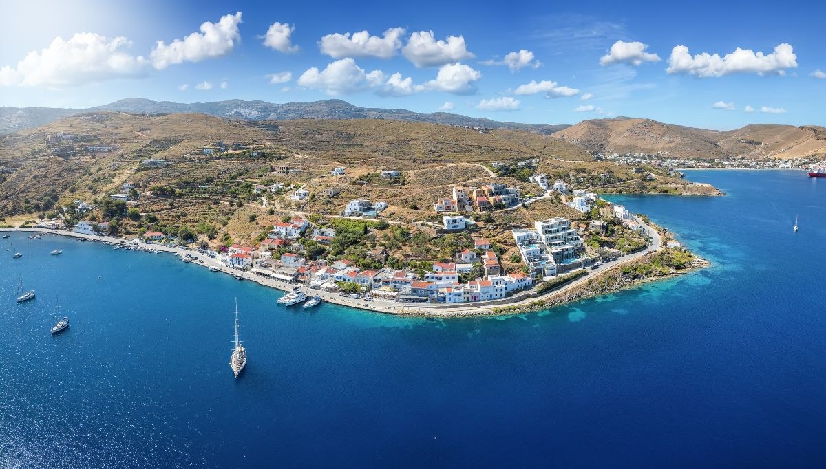 Κέα: Η πιο elegant καλοκαιρινή απόδραση που συνδυάζει αυθεντικότητα, chic ατμόσφαιρα και θάλασσα