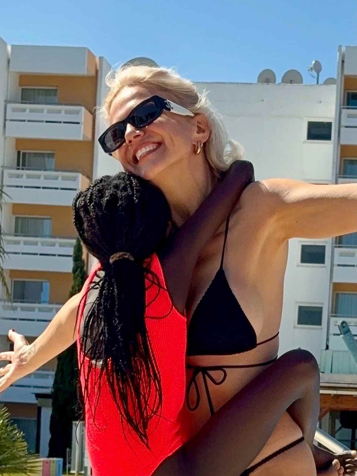Η Χριστίνα Κοντοβά με την κόρη της, Έιντα