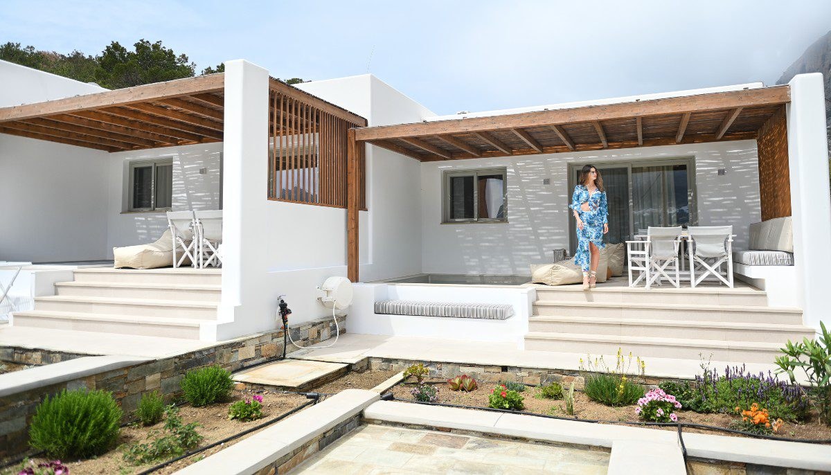 Pefki Luxury Suites: Το πιο ήσυχο luxury spot στην Τέλενδο που δύσκολα θα θες να μοιραστείς