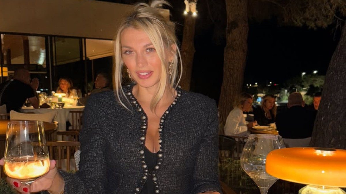 H Κωνσταντίνα Σπυροπούλου σε έξοδό της