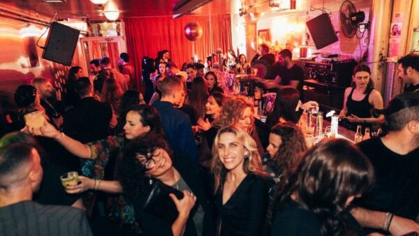 3 χρόνια Tweezers στο κέντρο της Αθήνας - Ένα party που τα είχε όλα