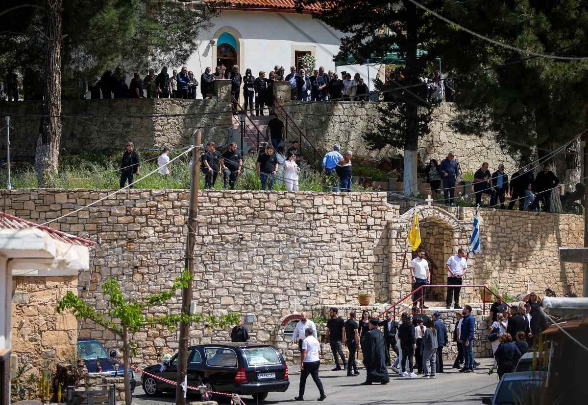 Κηδεία Νικήτα στην Κρήτη