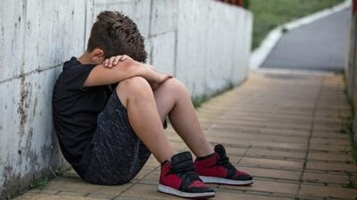 Παιδί που έχει υποστεί bullying