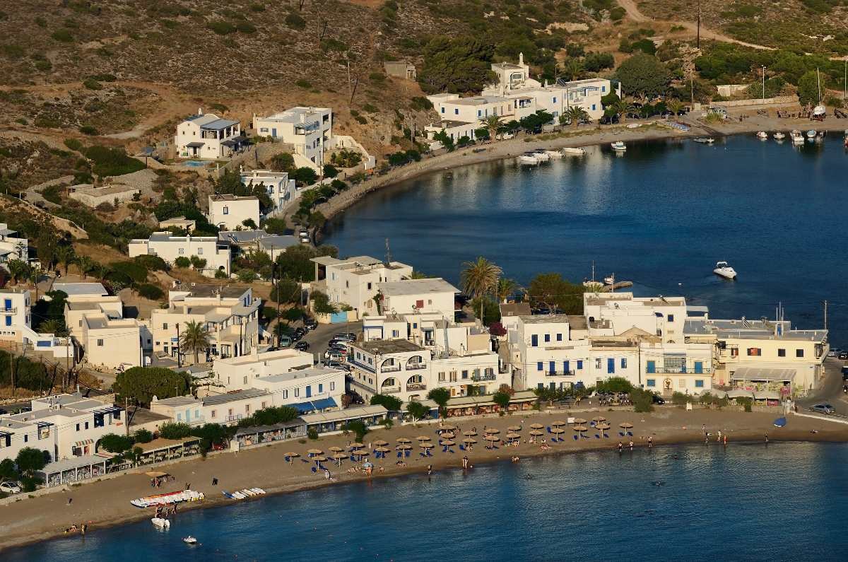 Κύθηρα: Το νησί που θα σε κάνει να ερωτευτείς το ελληνικό καλοκαίρι