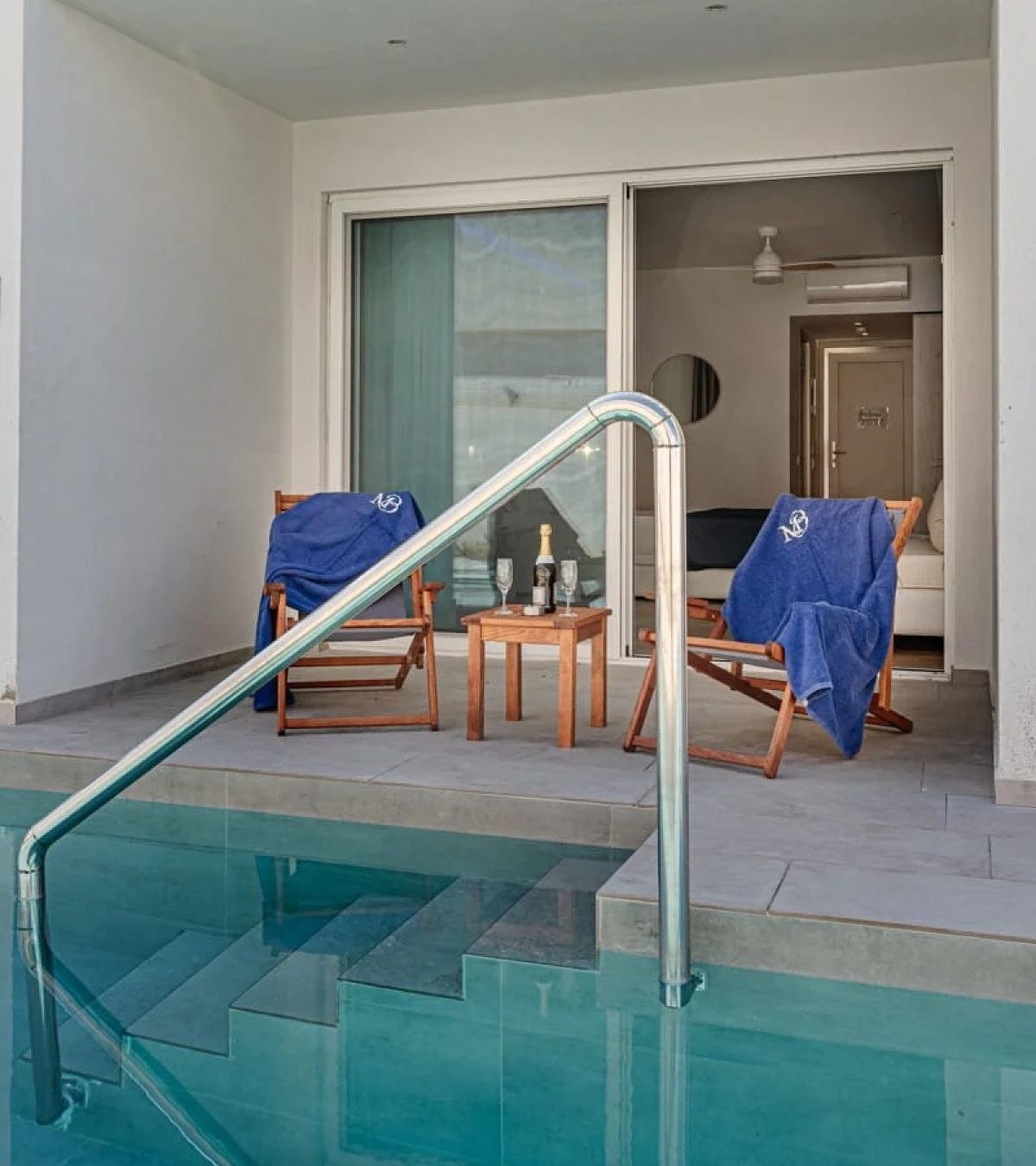 MB Group Hotels: Η νέα εποχή της premium φιλοξενίας στη Ζάκυνθο έχει χρώμα… bleu