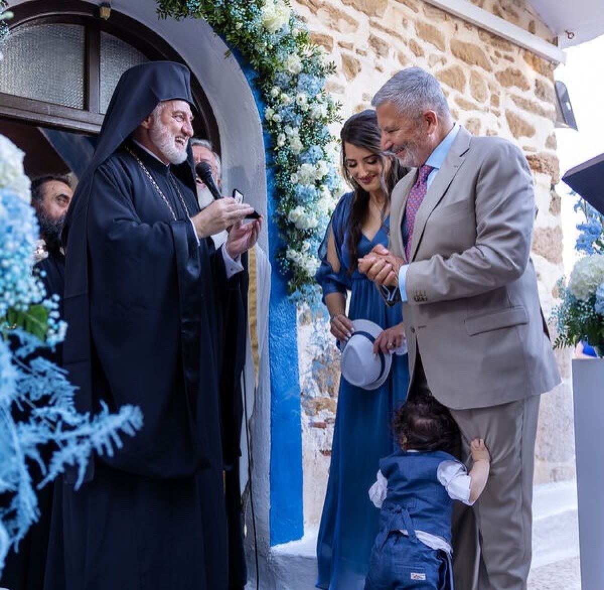 Ο Γιώργος Πατούλης και η Νάνσυ Κοιλού βάφτισαν τον γιο τους