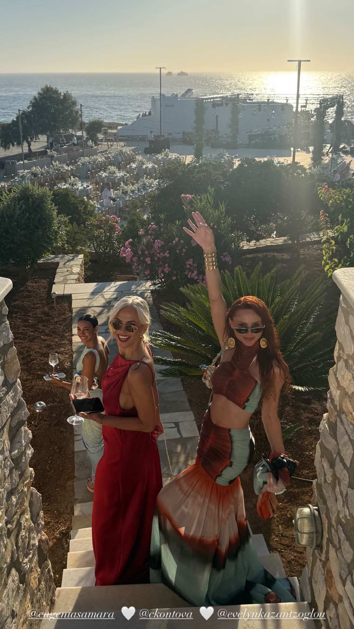 Χριστίνα Κοντοβά, Έβελυν Καζαντζόγλου