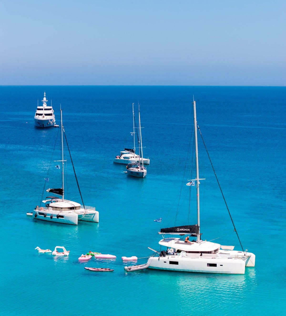 ARCHON Yachting: Το απόλυτο «εισιτήριο» για πολυτελείς διακοπές στα ελληνικά νησιά