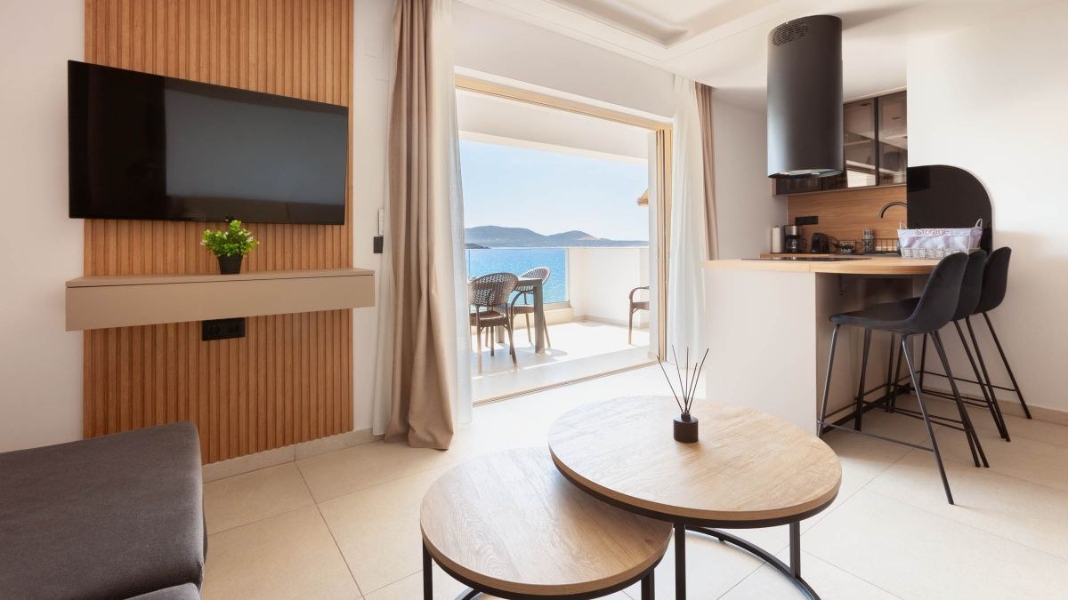 latsis suites