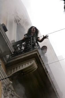 Απεγκλωβισμός υπαλλήλων στην τράπεζα της Marfin