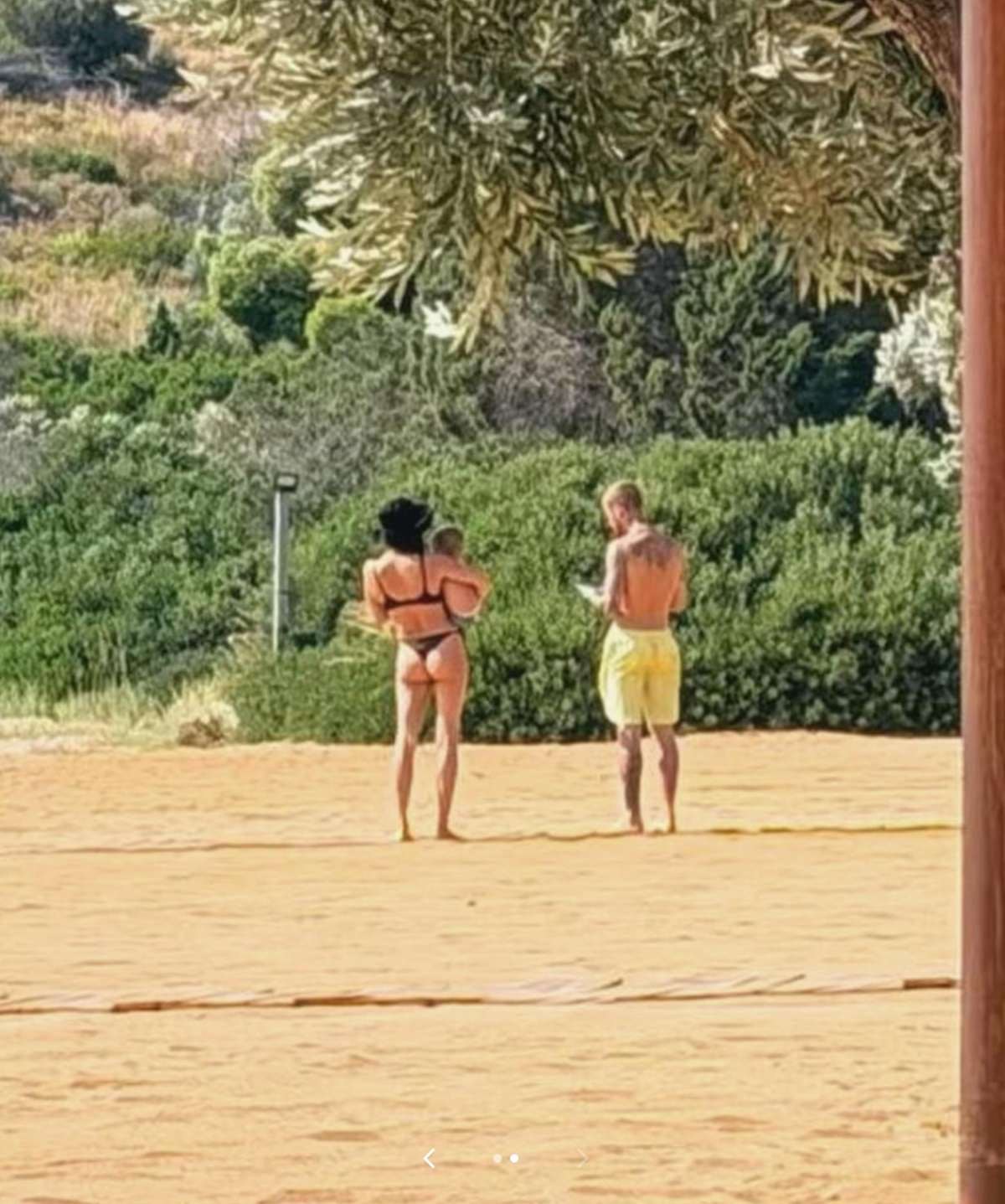 H Hailey Bieber στην Ελλάδα