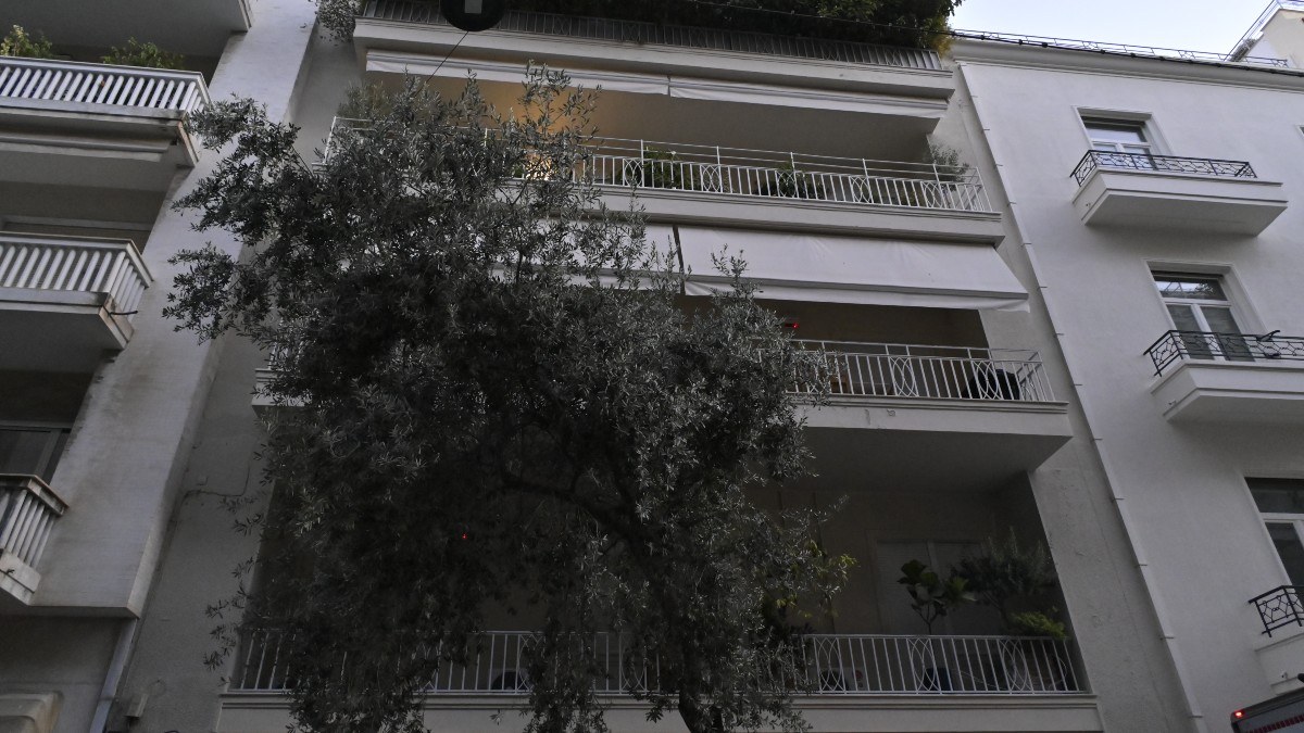Το ιατρείο στην Καρνεάδου όπου πέθανε ο Γιώργος Μαζωνάκης