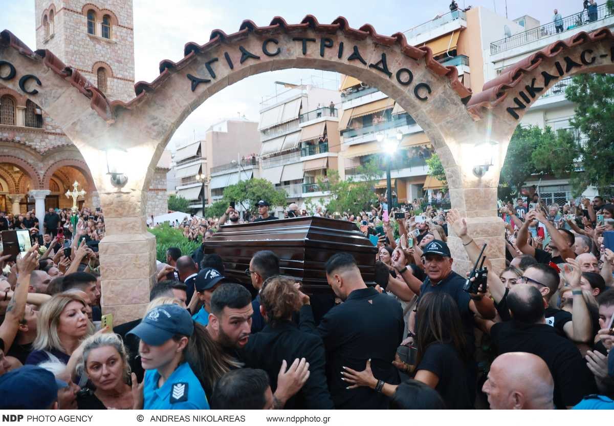 Γιώργος Μαζωνάκης