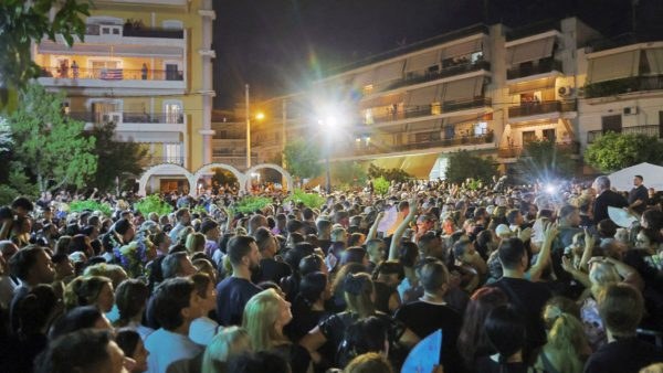 Γιώργος Μαζωνάκης