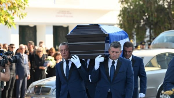 ΚΗΔΕΙΑ ΤΟΥ 40ΧΡΟΝΟΥ ΕΠΙΣΜΗΝΑΓΟΥ ΙΩΑΝΝΗ ΜΠΛΕΣΙΑ ΠΟΥ ΣΚΟΤΩΘΗΚΕ ΣΤΟ ΑΕΡΟΠΟΡΙΚΟ ΔΥΣΤΥΧΗΜΑ ΣΤΗΝ ΤΑΝΑΓΡΑ