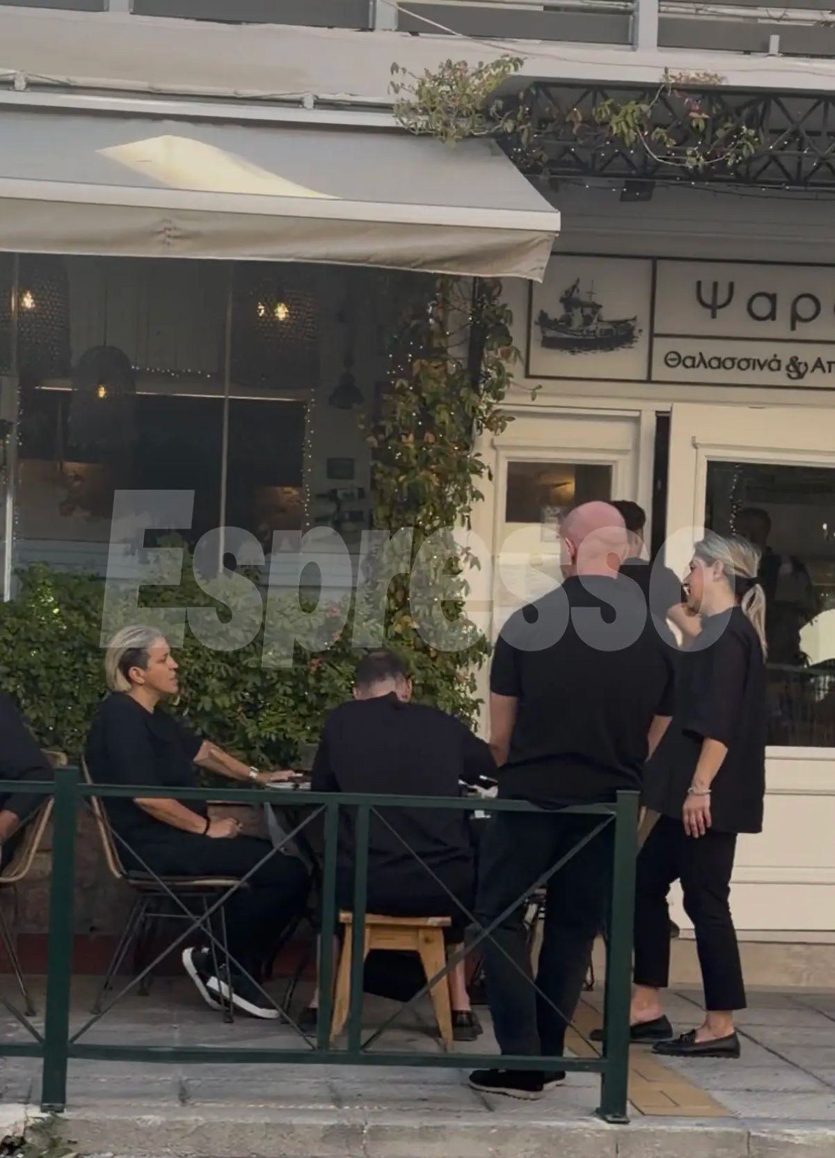 Οικογένεια μαζωνάκη