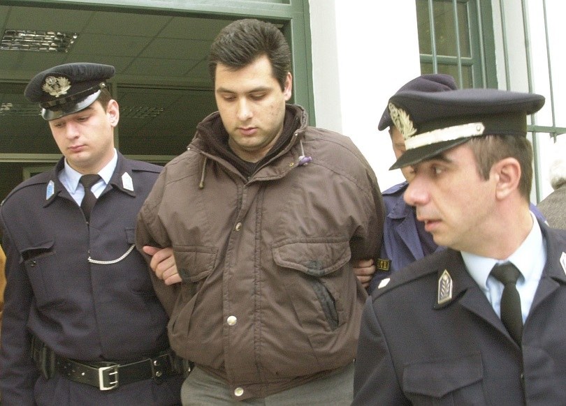 Παντελής Καζάκος: Ο ρατσιστής φύλακας της ΕΡΤ που έσπερνε τον τρόμο - Η υπόθεσή του έγινε επεισόδιο στον «Κόκκινο Κύκλο»