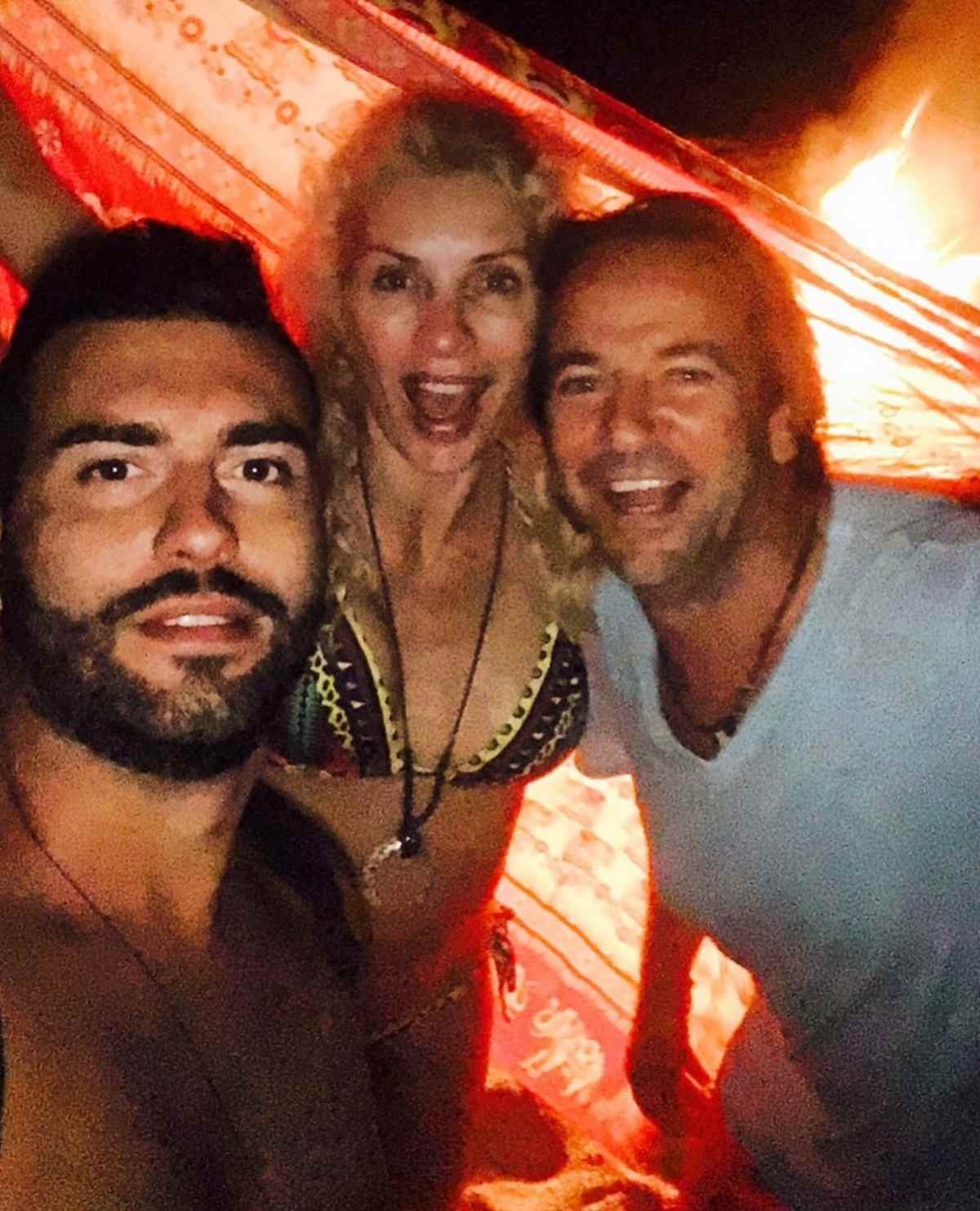 Μισόκαλος, Μενεγάκη, Παντζόπουλος
