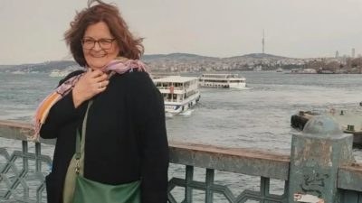 Η διευθύντρια στην Ηλιούπολη