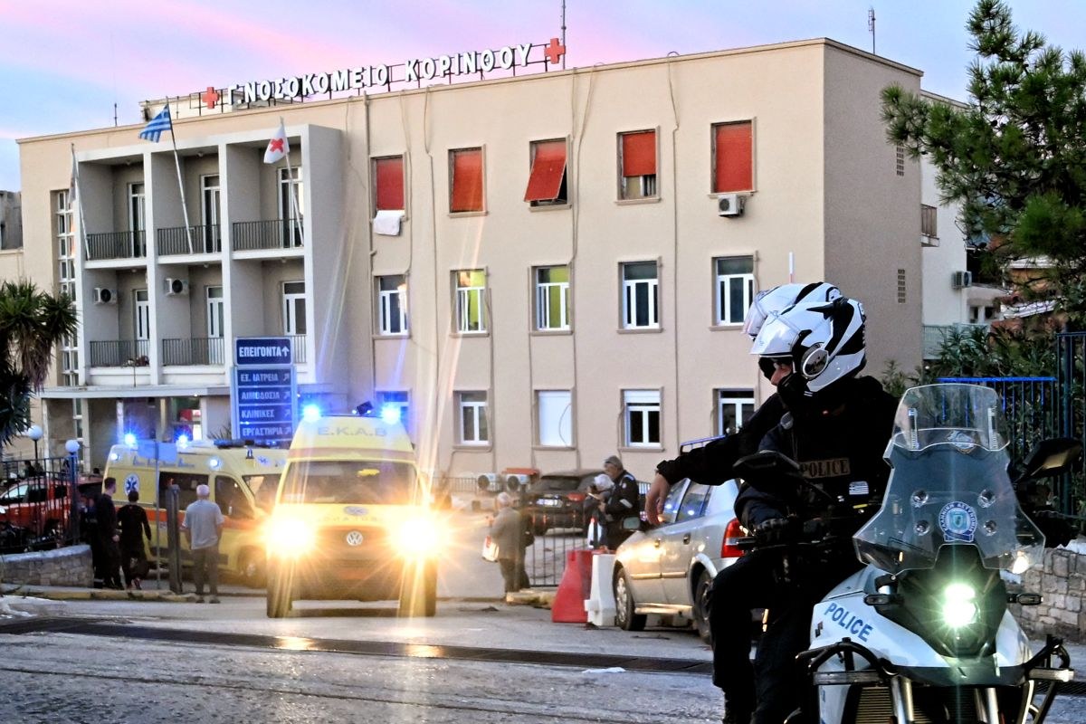 Στο νοσοκομείο μετά το εργατικό ατύχημα εργάτες της Motor Oil