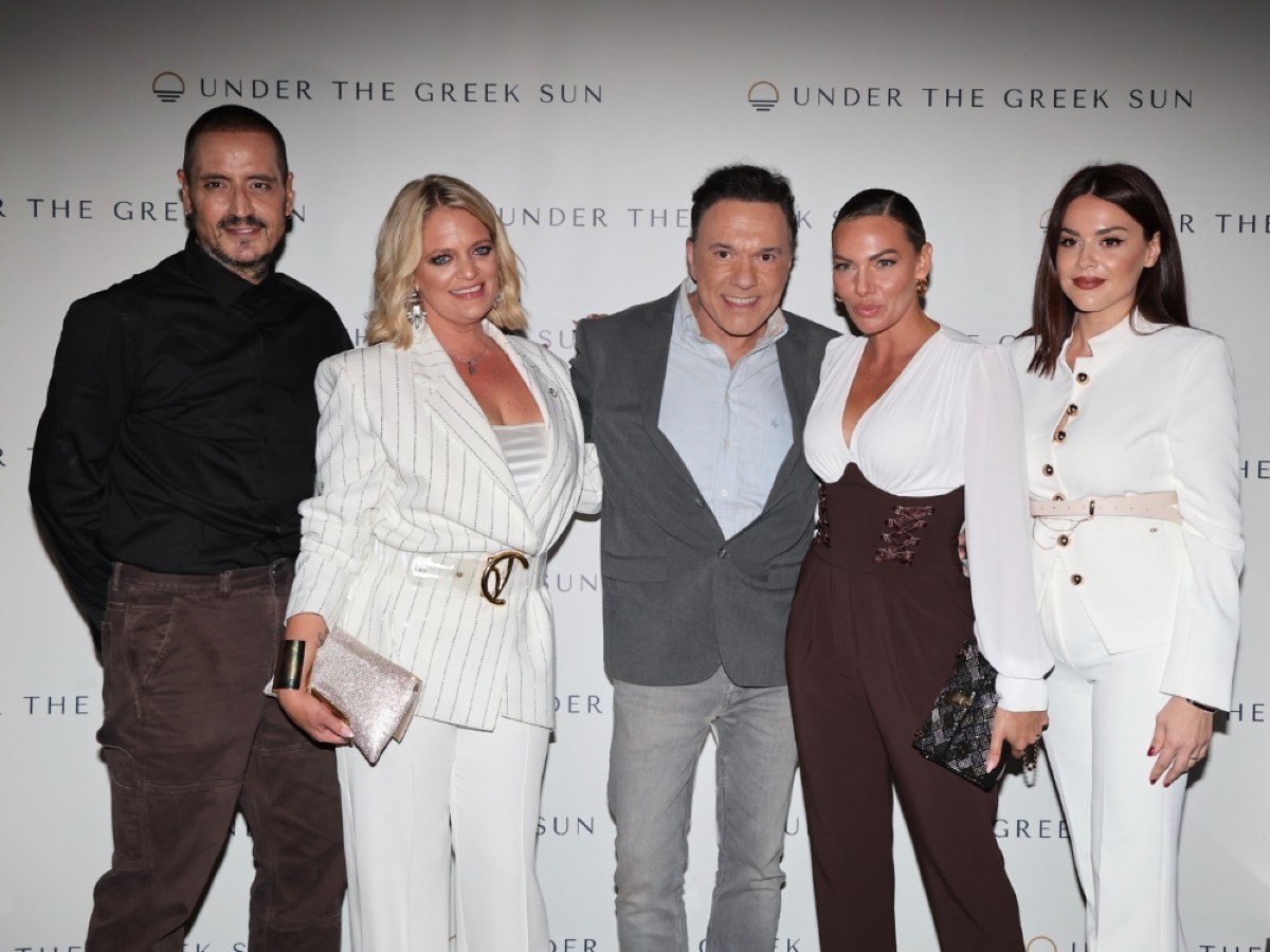 Από αριστερά Νεκτάριος Σκαμνάκης, Carly Gianakas, Ποσειδώνας Γιαννόπουλος, Ιωάννα Μαλέσκου και Έλενα Τσούκα
