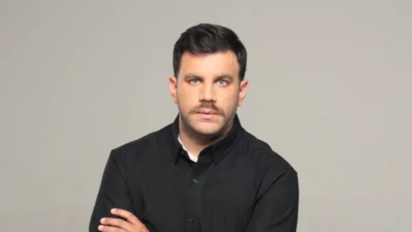 Γιάννης, Μπλε Ώρες