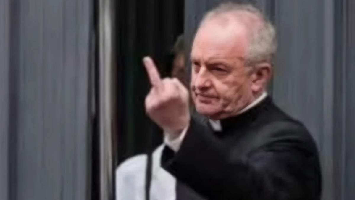 Ιερέας στο Μιλάνο